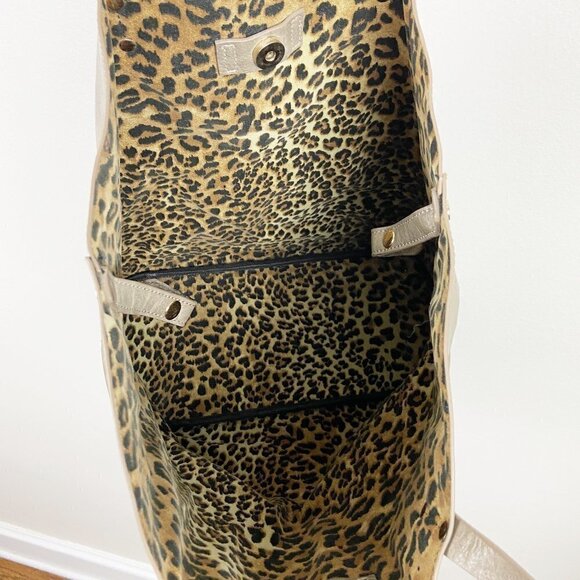 2-in 1 Vegan Leather Champagne Gray Tote & Animal Print Crossbody Bag - Picture 4 of 10
